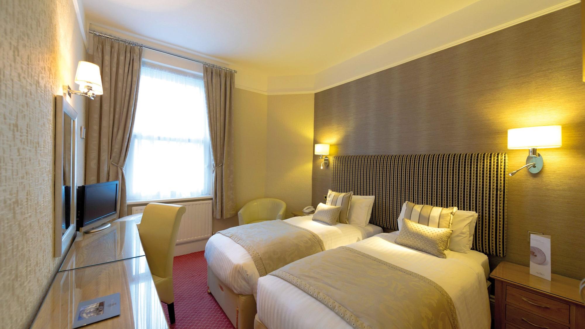 The Royal & Fortescue Hotel Barnstaple Exteriör bild
