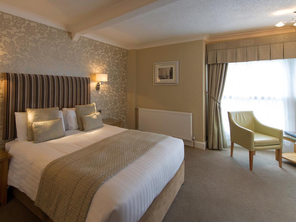 The Royal & Fortescue Hotel Barnstaple Exteriör bild